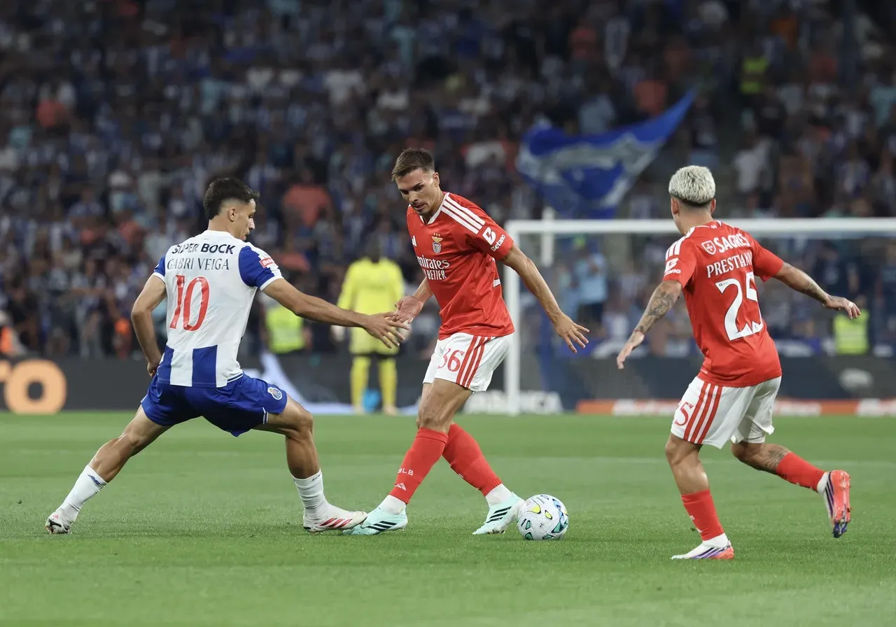 Palhinha reage à derrota no clássico 